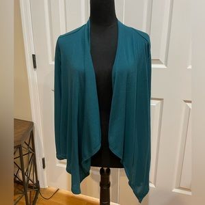 Van Heusen Waterfall Sweater-Small EUC